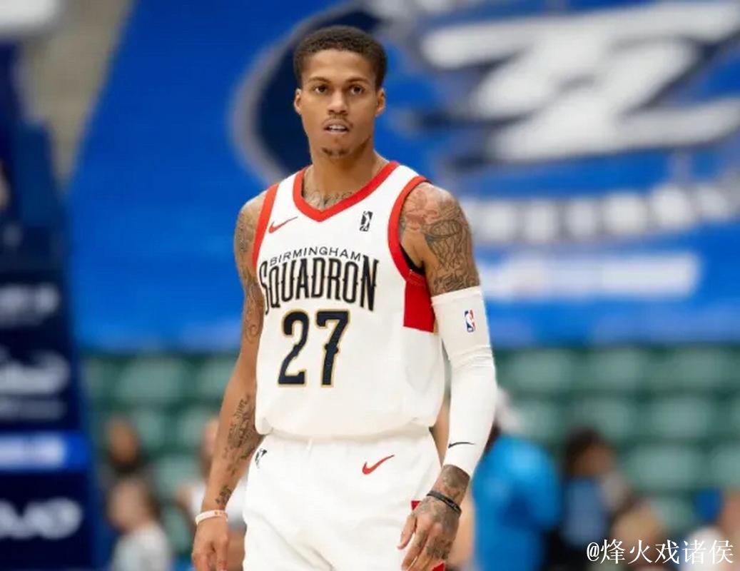 约瑟夫-杨13分钟高效贡献15分4篮板2助攻,投篮命中率达60% 约瑟夫-杨13分钟高效贡献15分4篮板2助攻,投篮命中率达60%